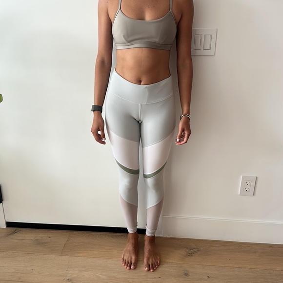 Alo Yoga Mesh Leggings Size XS - Picture 1 of 7
